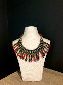 Collier rouge et vert