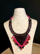 Collier mauve et rose